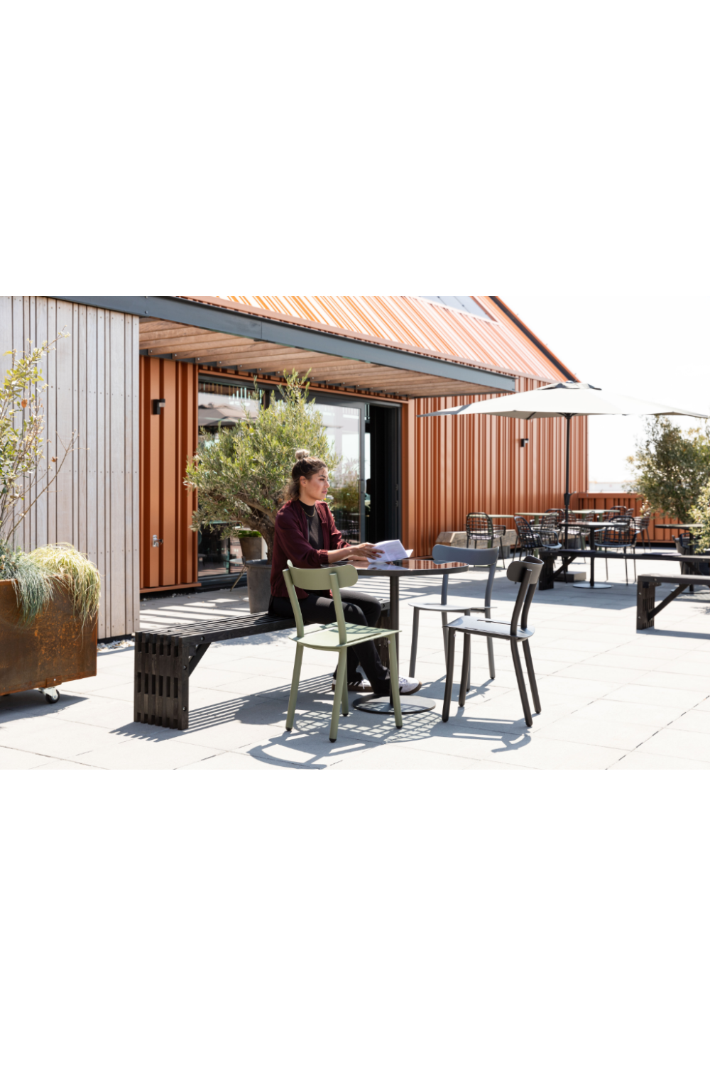 Green Dining Chairs (2) | Zuiver Friday | OROA.com