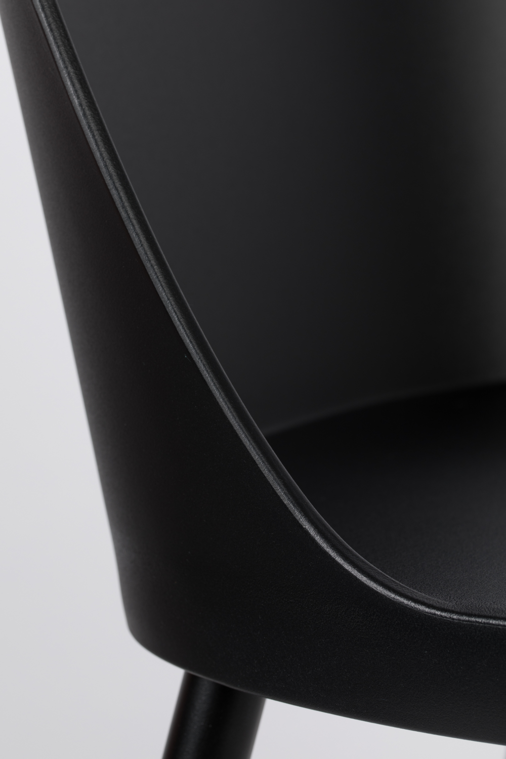 Modern Molded Dining Chairs (2) | DF Pip | Oroa.com