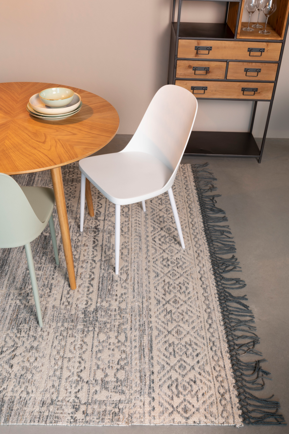 Modern Molded Dining Chairs (2) | DF Pip | Oroa.com