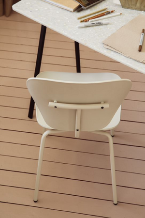 Minimalist Molded Dining Chair (2) | Zuiver The Ocean | OROA.com