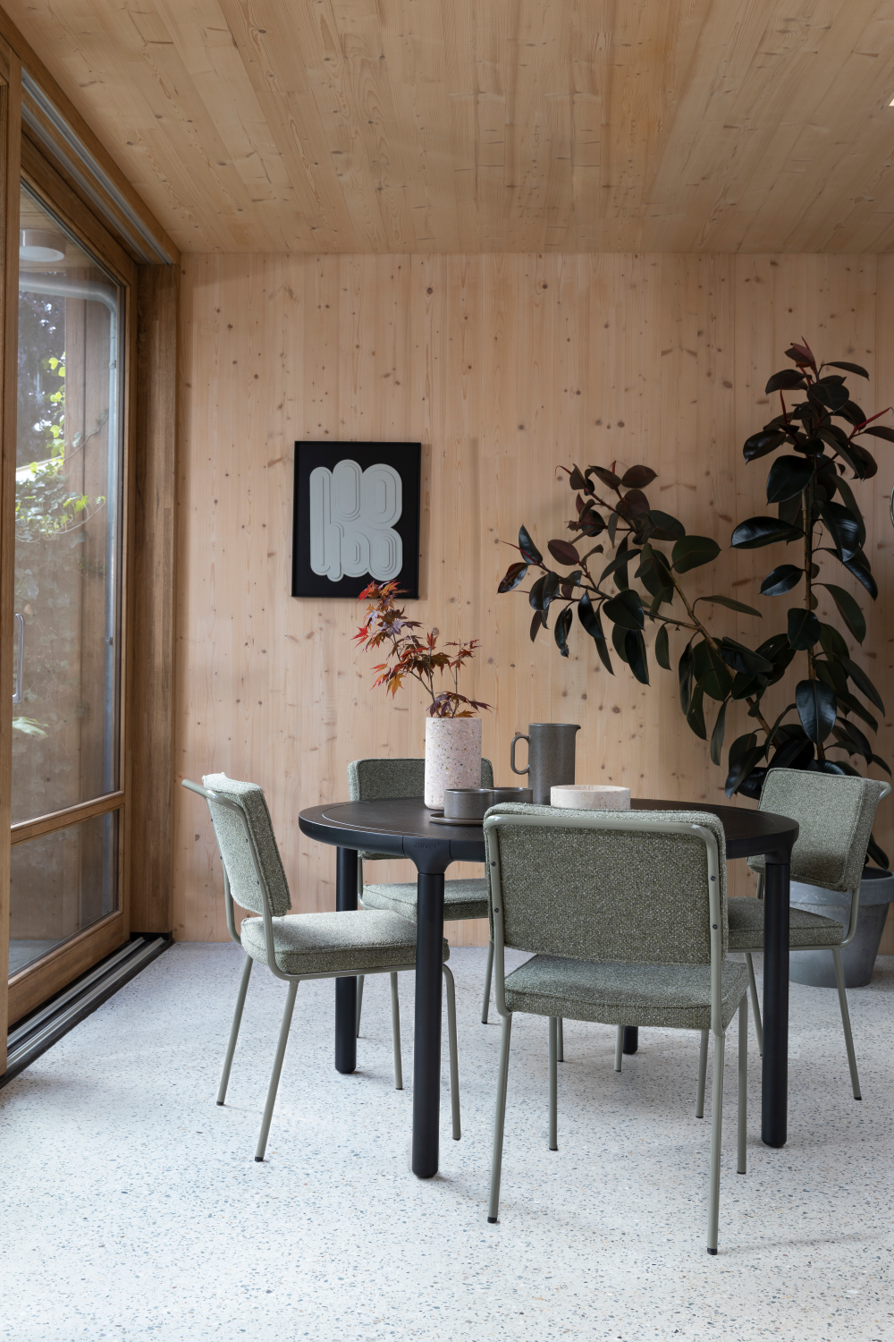 Cushioned Minimalist Dining Chairs (2) | Zuiver Buddy | OROA.com