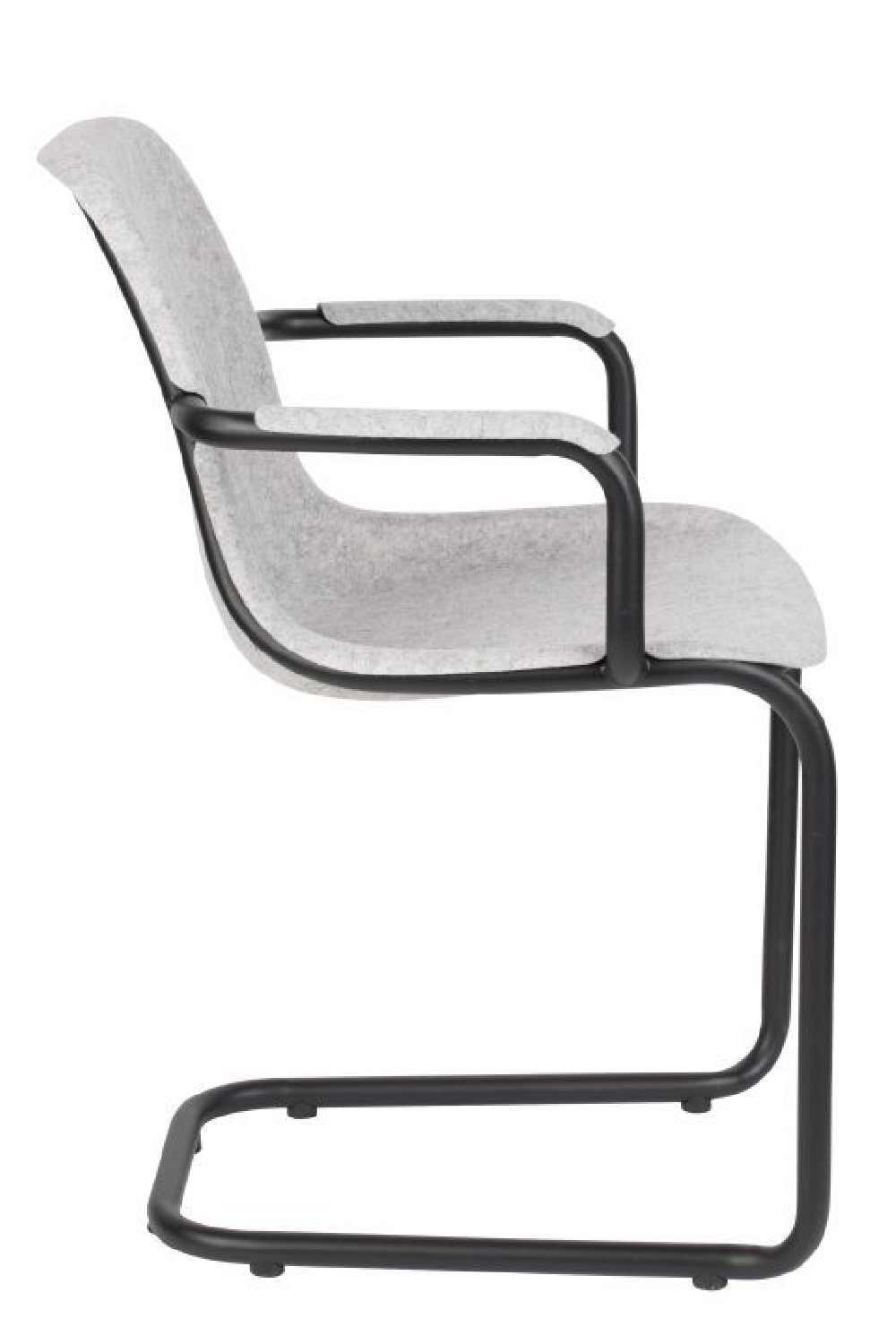 Cantilevered Dining Armchairs (2) | Zuiver Thirsty | Oroa.com