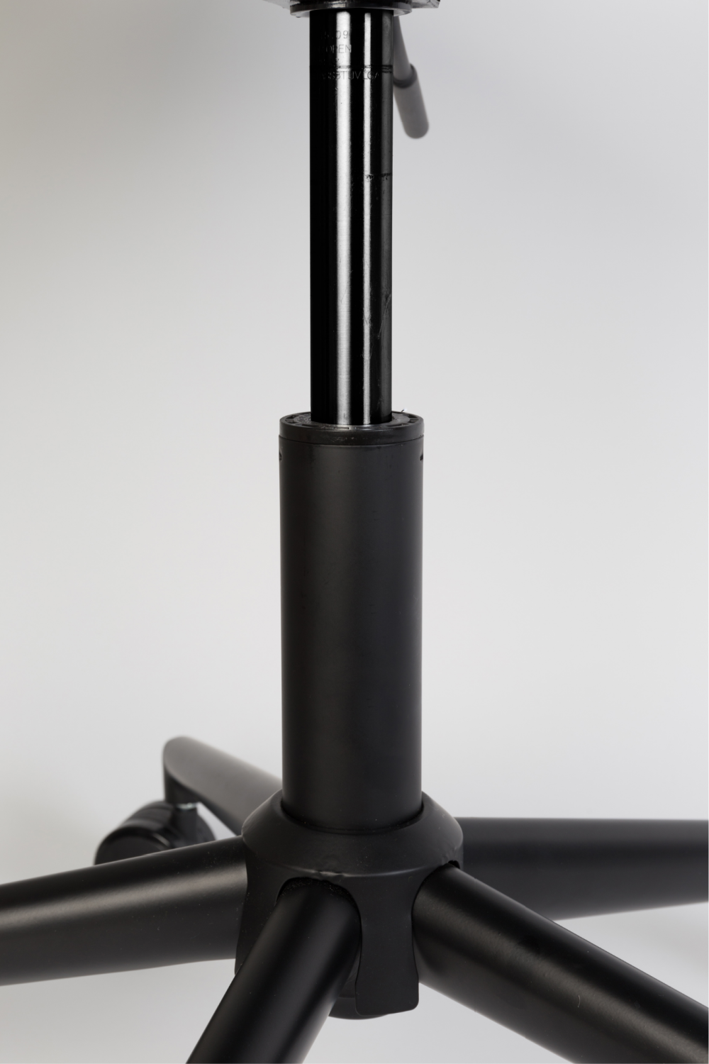 Quilted Adjustable Office Chair | Zuiver Omg | Oroa.com