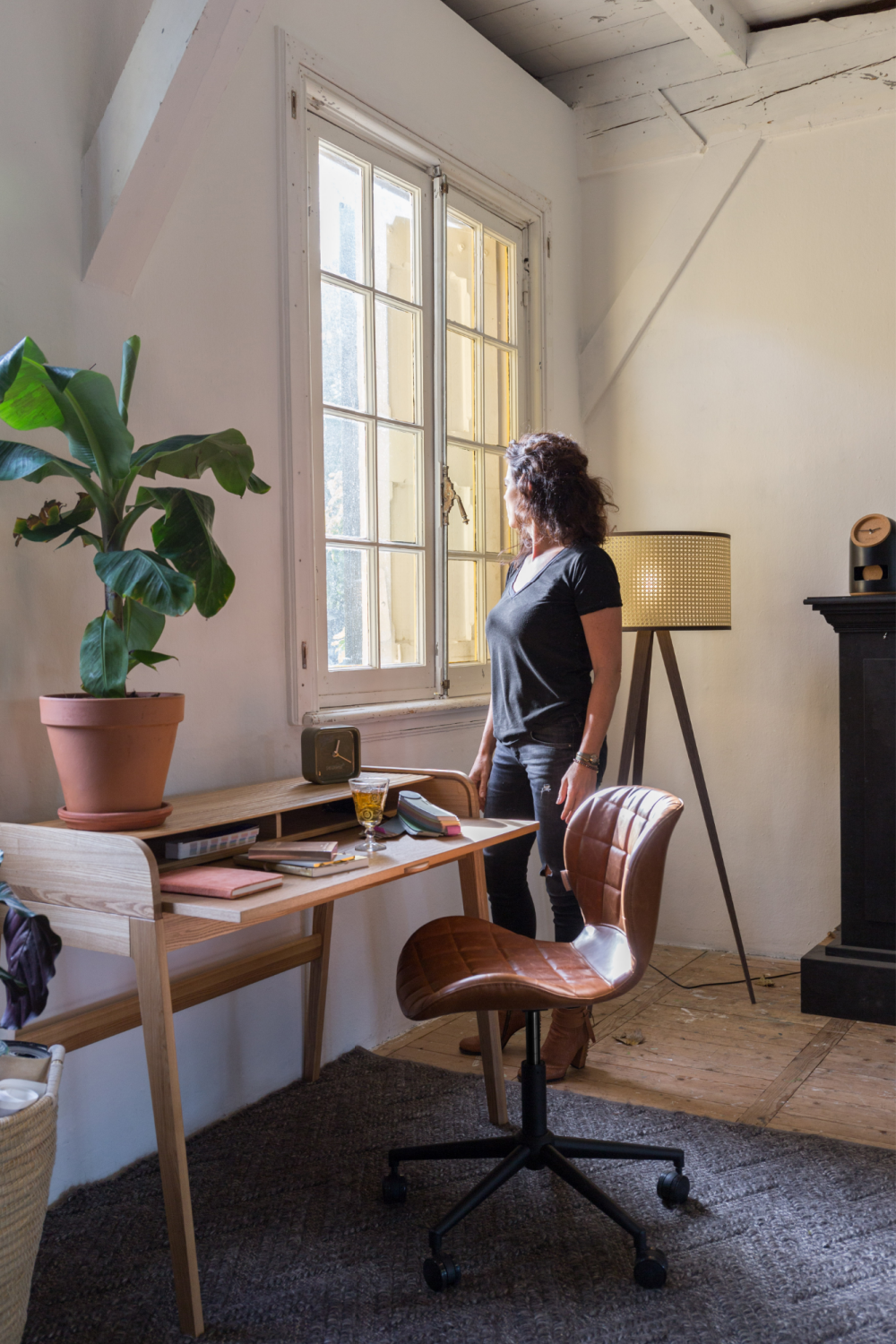 Cognac Leather Bucket Office Chair | Zuiver OMG | OROA.com