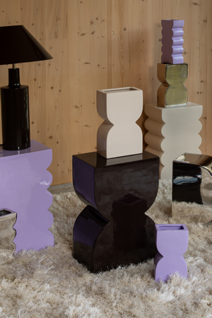 Scalloped Modern Stool | Zuiver Curves | OROA.com