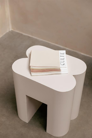 Modern Iron Stool | Zuiver Shape | OROA.com