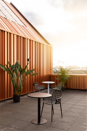 Round Pedestal Outdoor Bistro Table | Zuiver Metsu | Oroa.com