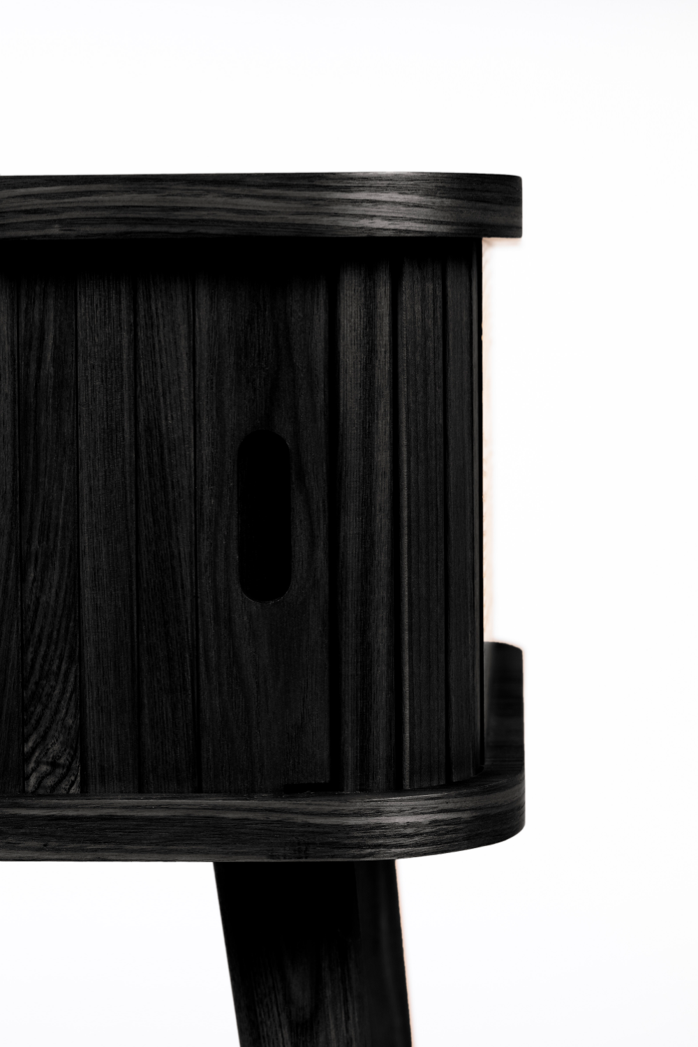 Modern Side Table | Zuiver Barbier | OROA.com