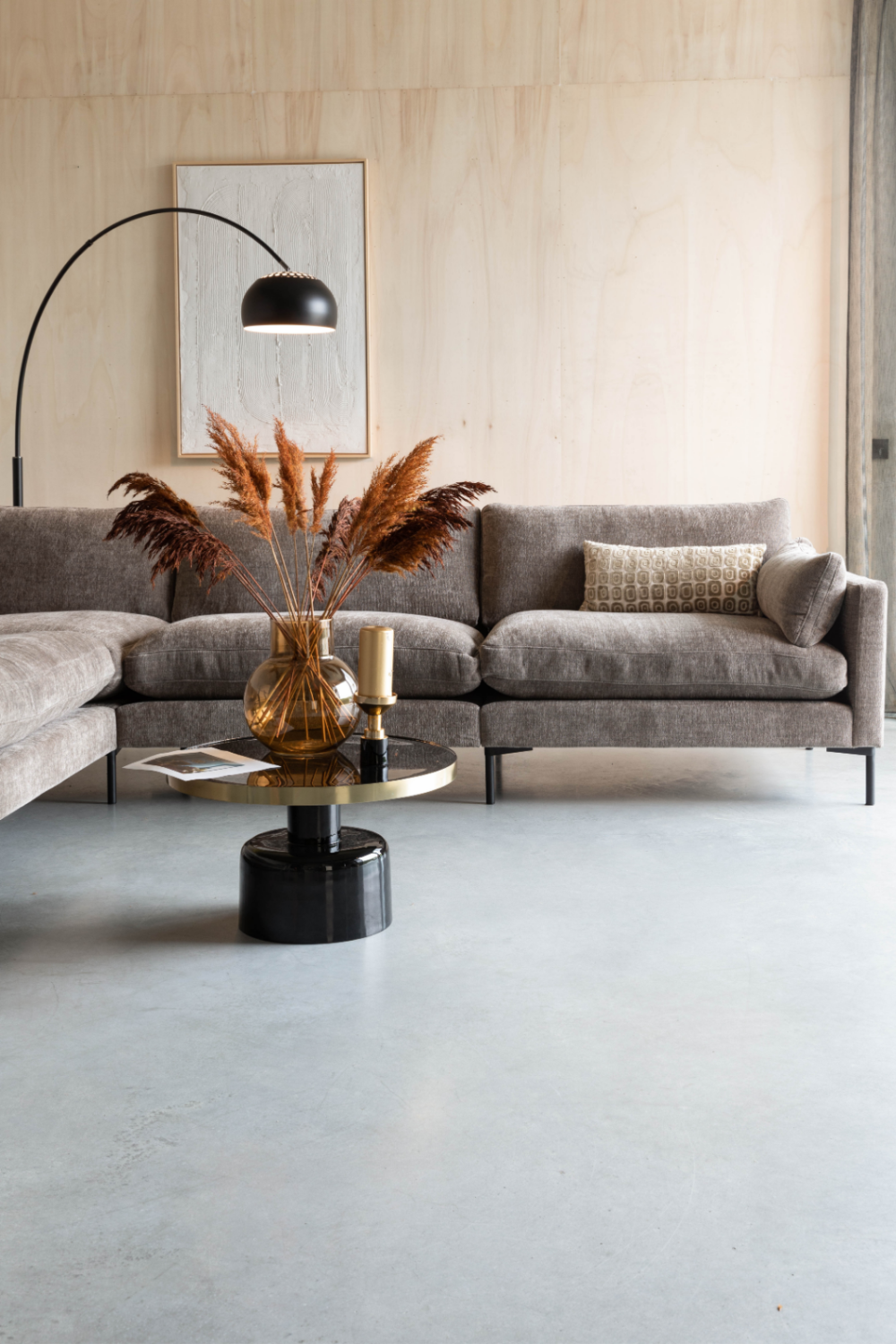 Round Enameled Coffee Table | Zuiver Glam | Oroatrade