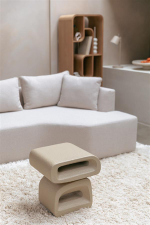 Beige Resin Side Table | Zuiver Eddy | OROA.com