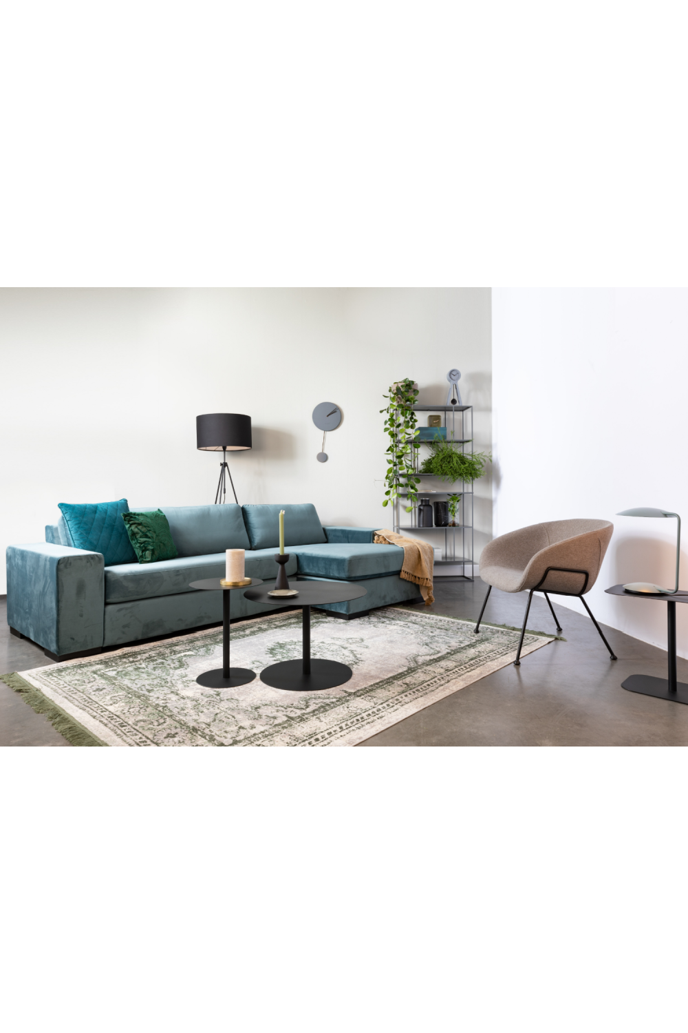 Gray Upholstered Lounge Chair | Zuiver Feston | OROA.com