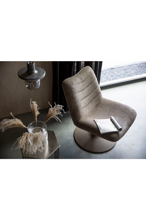 Upholstered Pedestal Lounge Chair | Zuiver Bubba | OROA.com