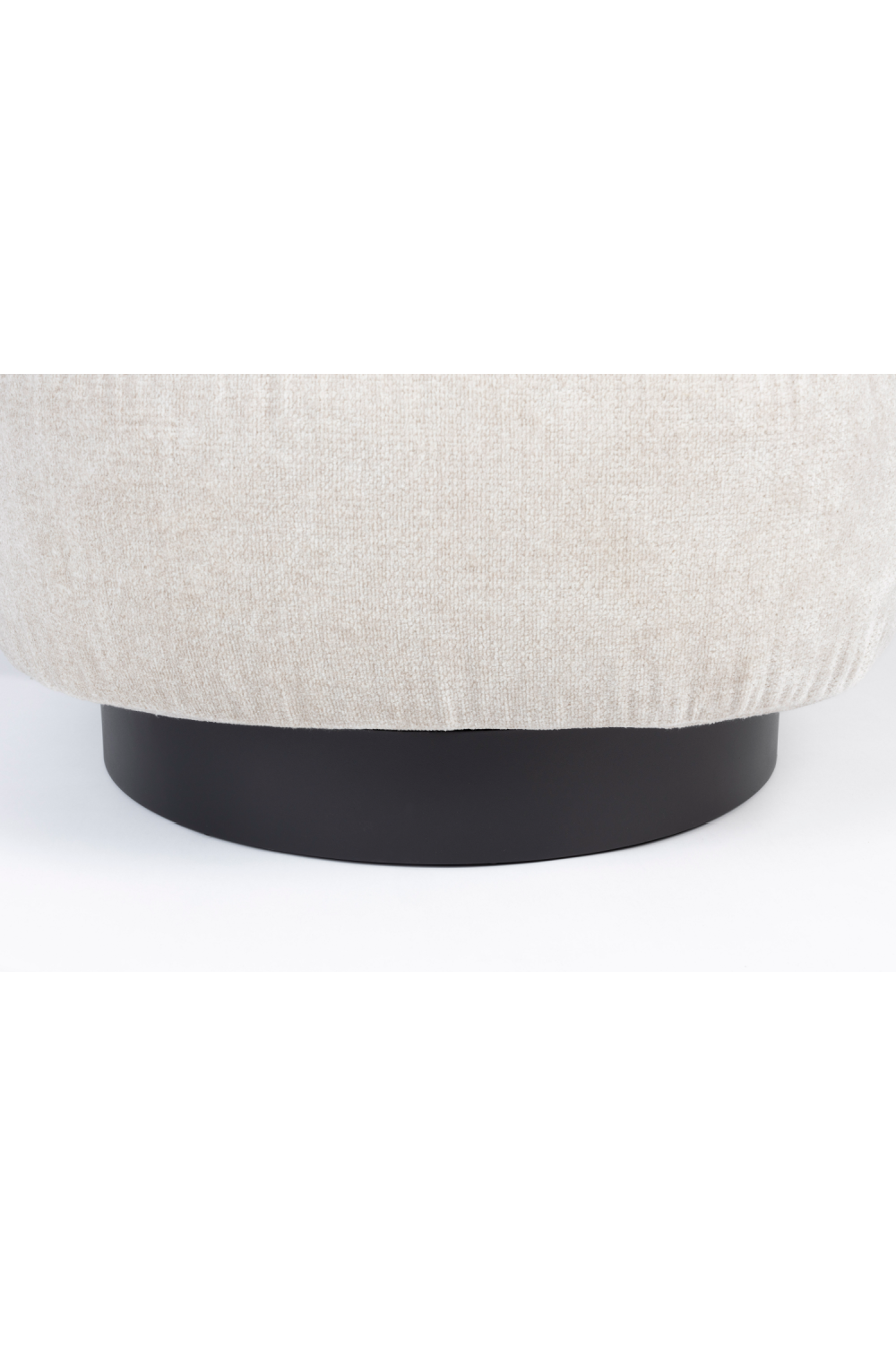 Round Modern Lounge Chair | Zuiver Eden | OROA.com