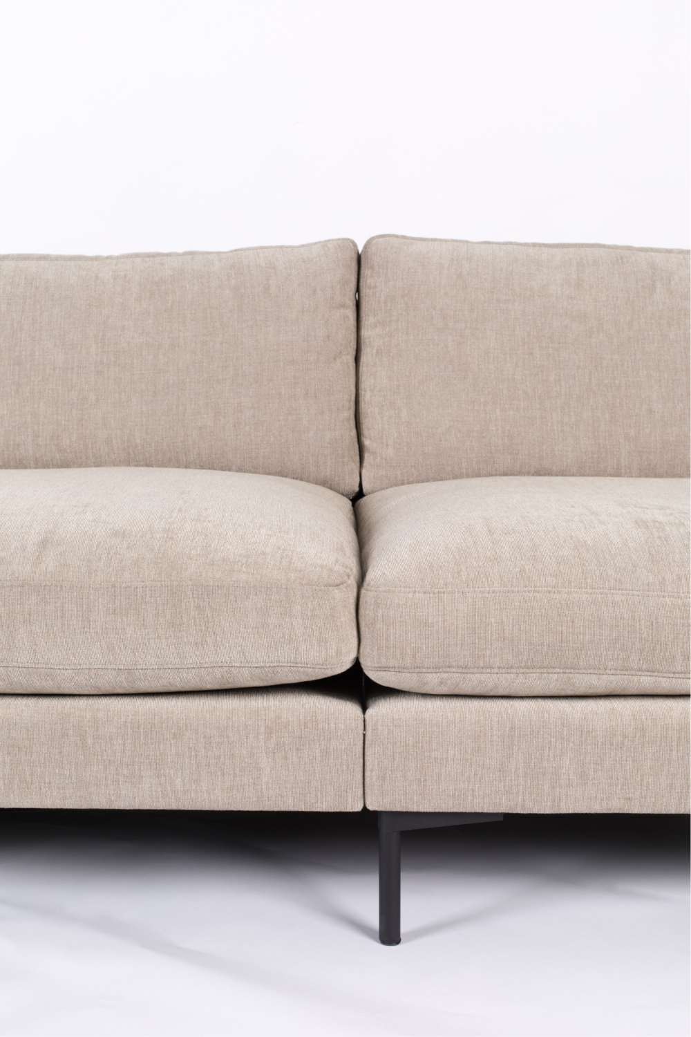 Upholstered 4-5 Seater Sofa | Zuiver Summer | Oroa.com
