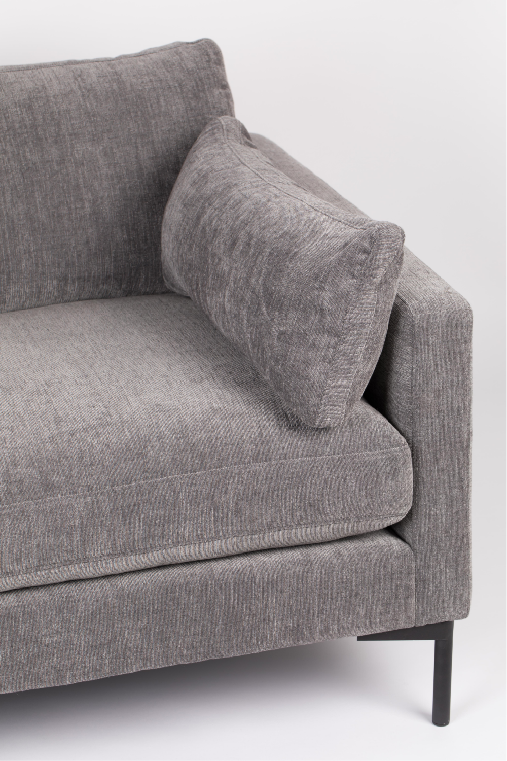 Upholstered 4-5 Seater Sofa | Zuiver Summer | Oroa.com