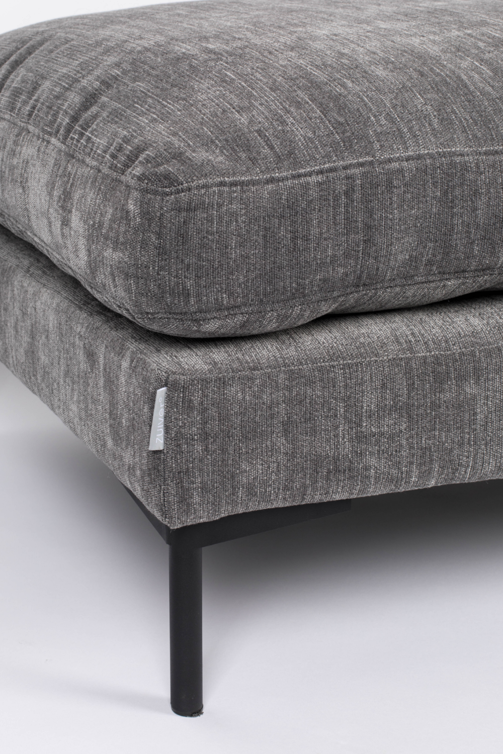Modern Minimalist Ottoman | Zuiver Summer | Oroa.com