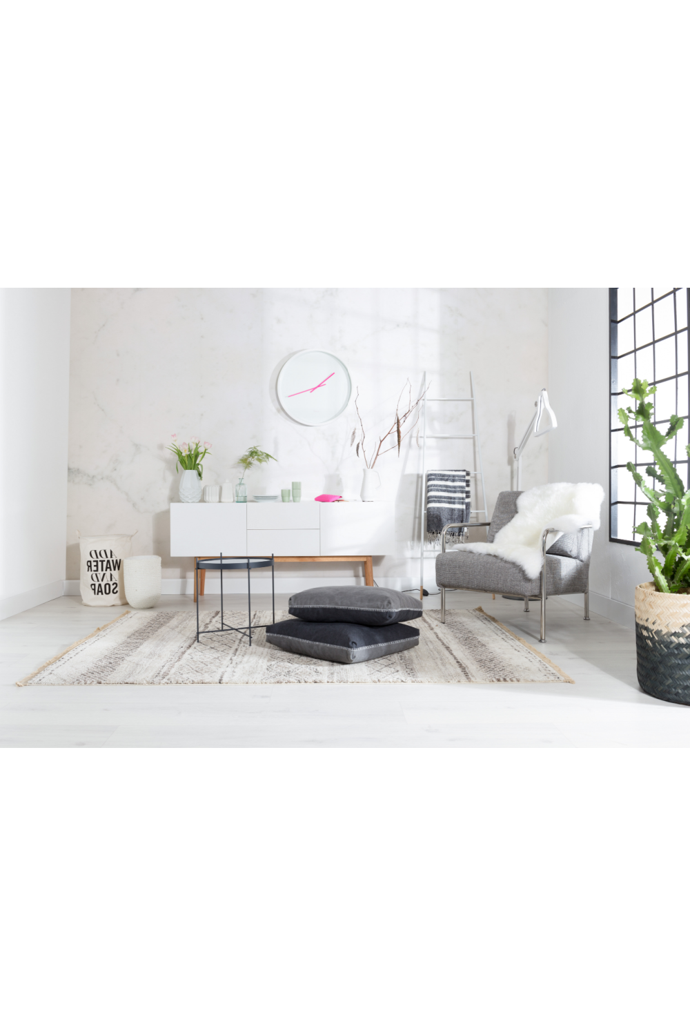 White Wooden Cabinet | Zuiver High On | OROA.com