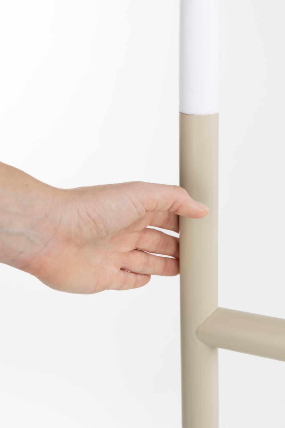 Sculptural Beige Floor Lamp | Zuiver Arch | OROA.com