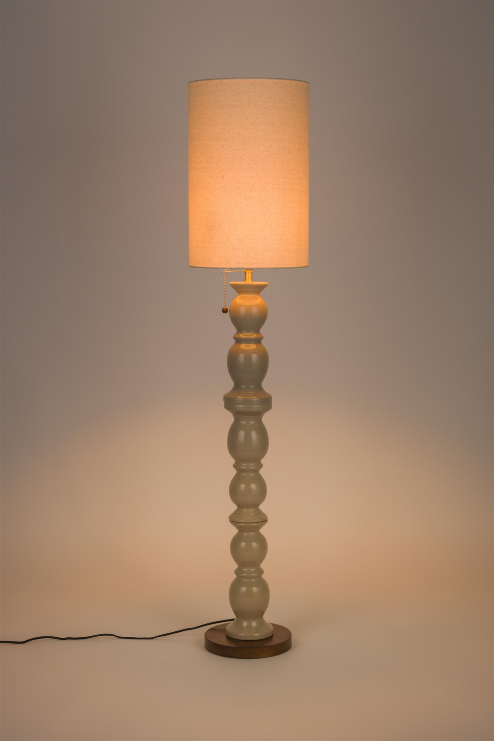 Beige Ceramic Floor Lamp | Zuiver Brew | OROA.com