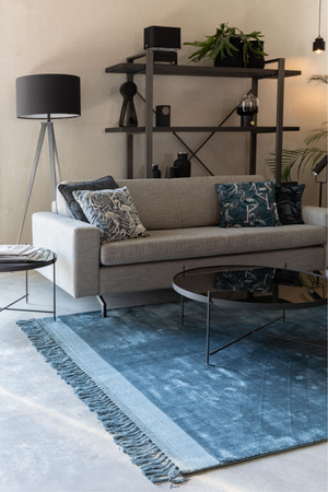 Vintage Blue Area Rug 5'5" x 8' | Zuiver Blink | OROA.com