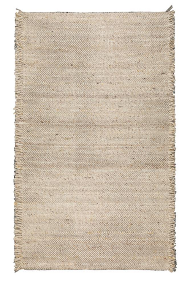 Handwoven Woolen Strands Carpet 5' x 8' | Zuiver Frills | Oroa.com