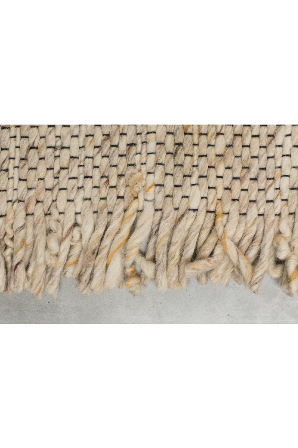 Handwoven Woolen Strands Carpet 5' x 8' | Zuiver Frills | Oroa.com