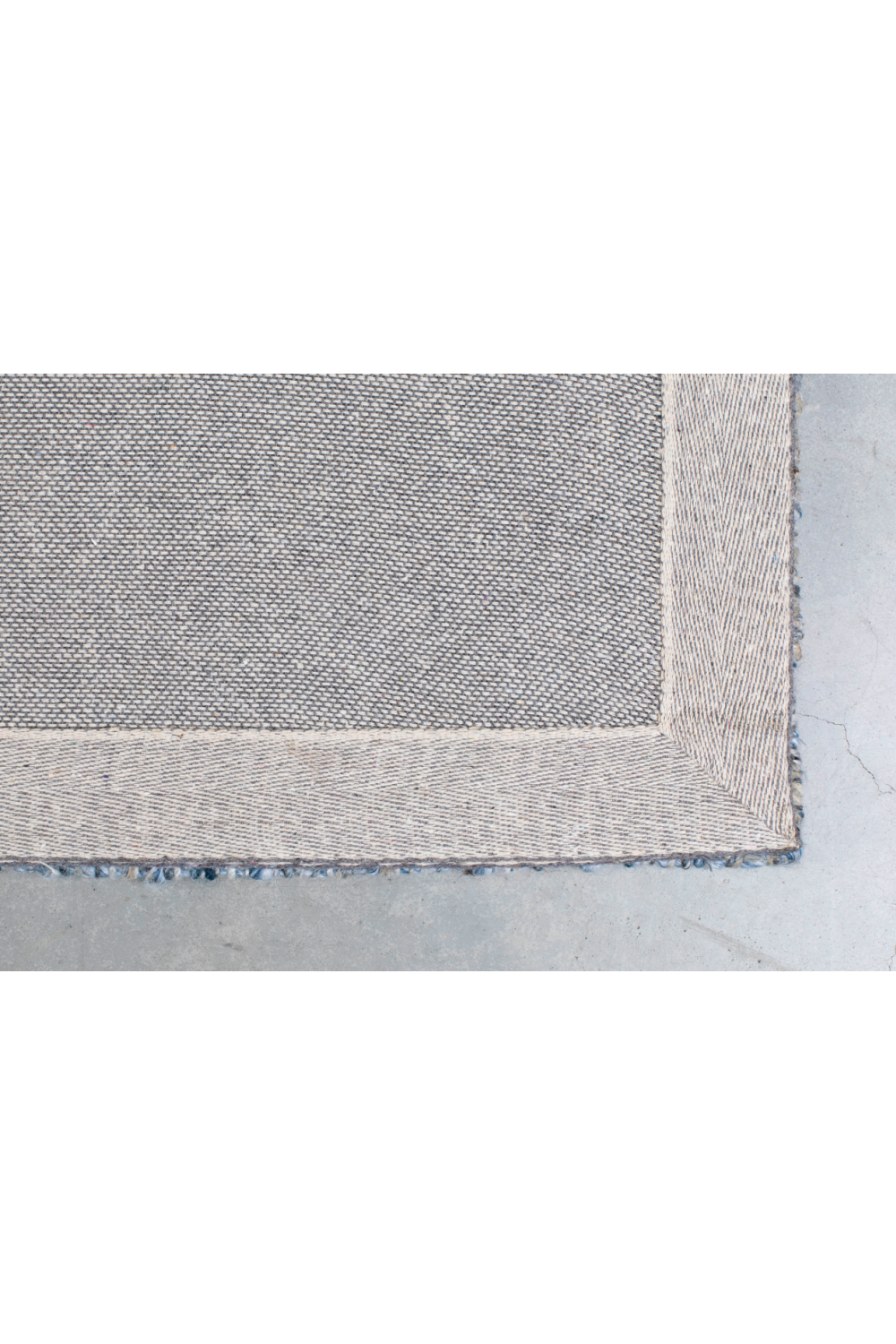 Gray Wool Handwoven Carpet | Zuiver Heaven | OROA.com