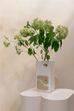 Beige Ceramic Vase | Zuiver Bloomer | OROA.com