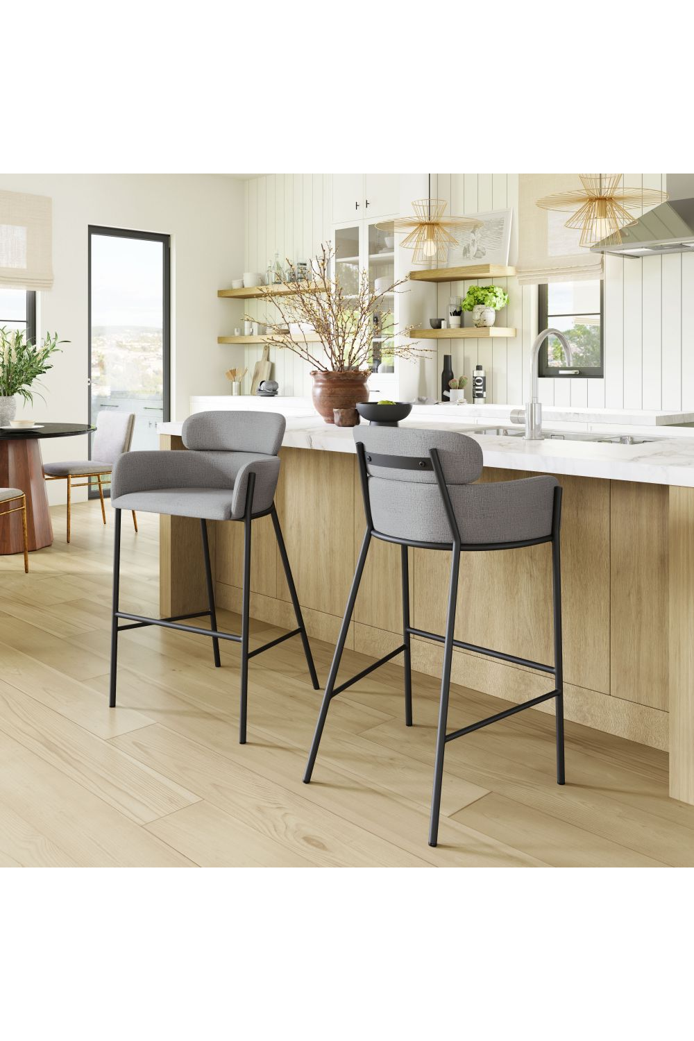 Vinyl Upholstered Bar Stool | OROA Modern Bremor | Oroa.com