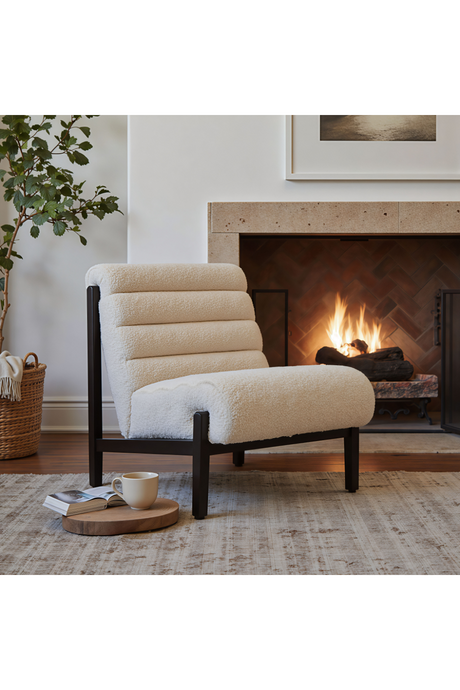 Beige Channeled-Back Lounge Chair | OROA Modern Maki | Oroa.com