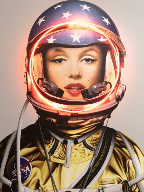 space girl neon print - www.oroa.com