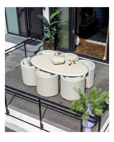 modern oval outdoor dining table - www.oroa.com