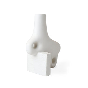 Organic-Shaped Porcelain Vase L | Jonathan Adler Paradox | Oroa.com