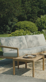 Teak Framed Outdoor Lounge Chair | Ethnicraft Jack | Oroa.com