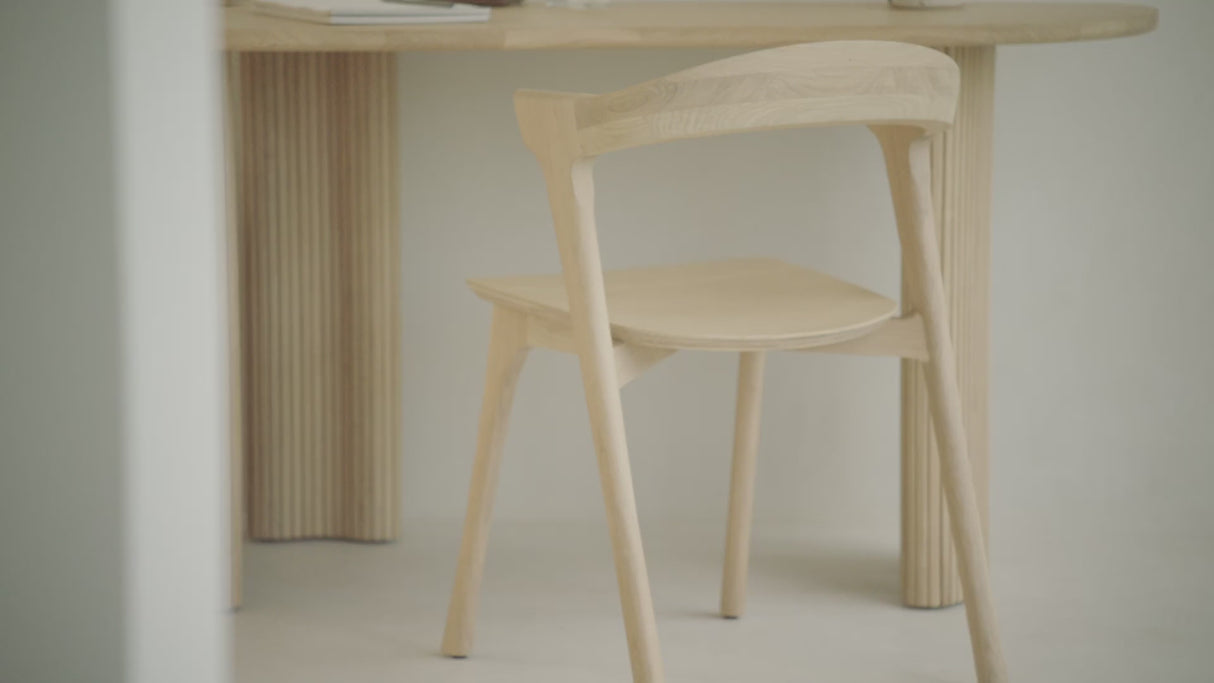 Pebble Top Curved Legs Desk | Ethnicraft Boomerang