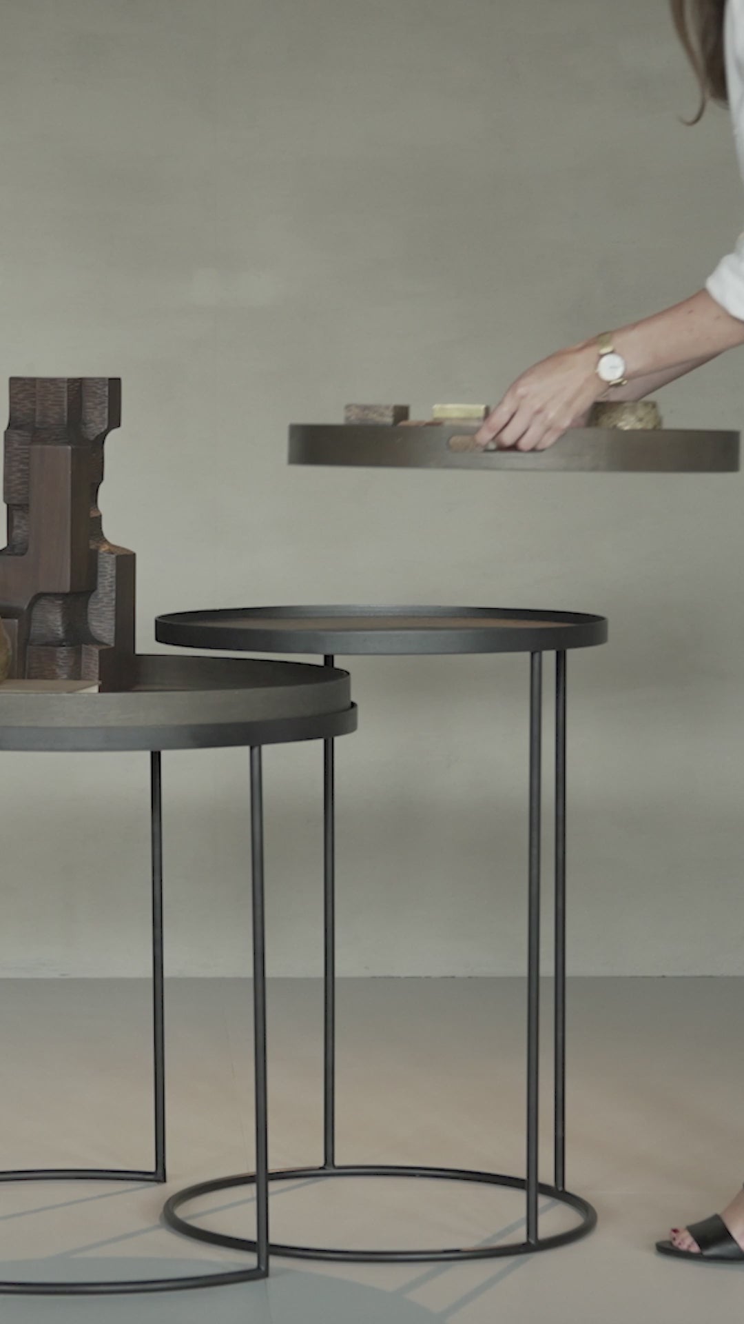 Round Tray Side Table | Ethnicraft | OROA.com