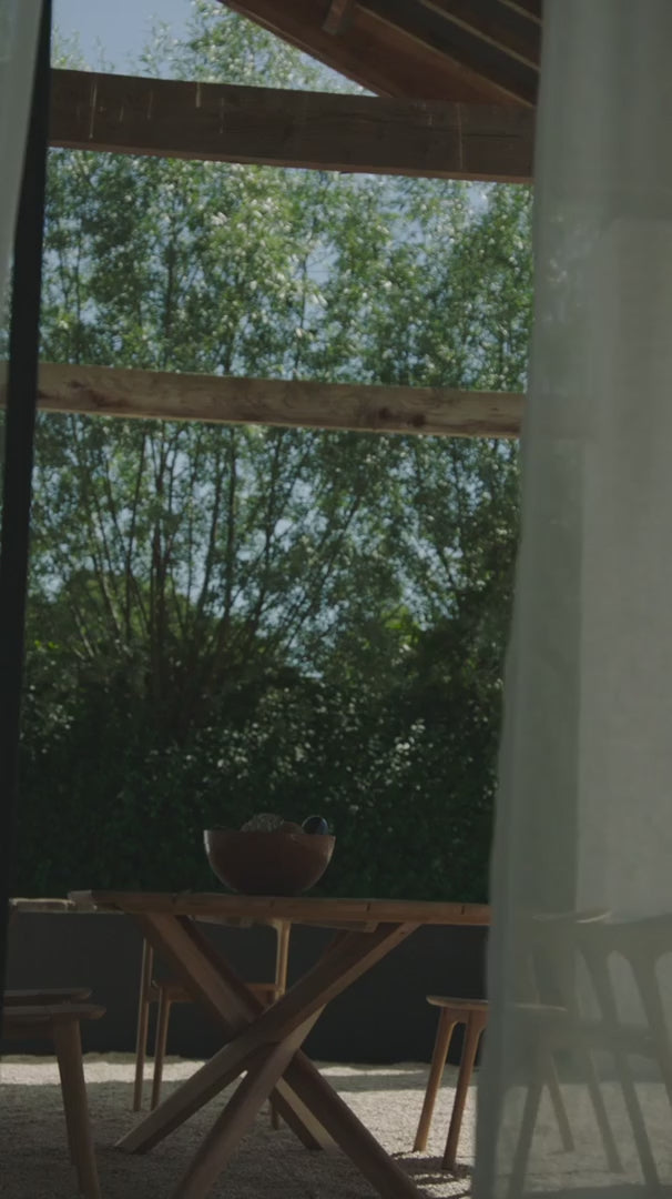 Modern Teak Outdoor Dining Table | Ethnicraft Mikado