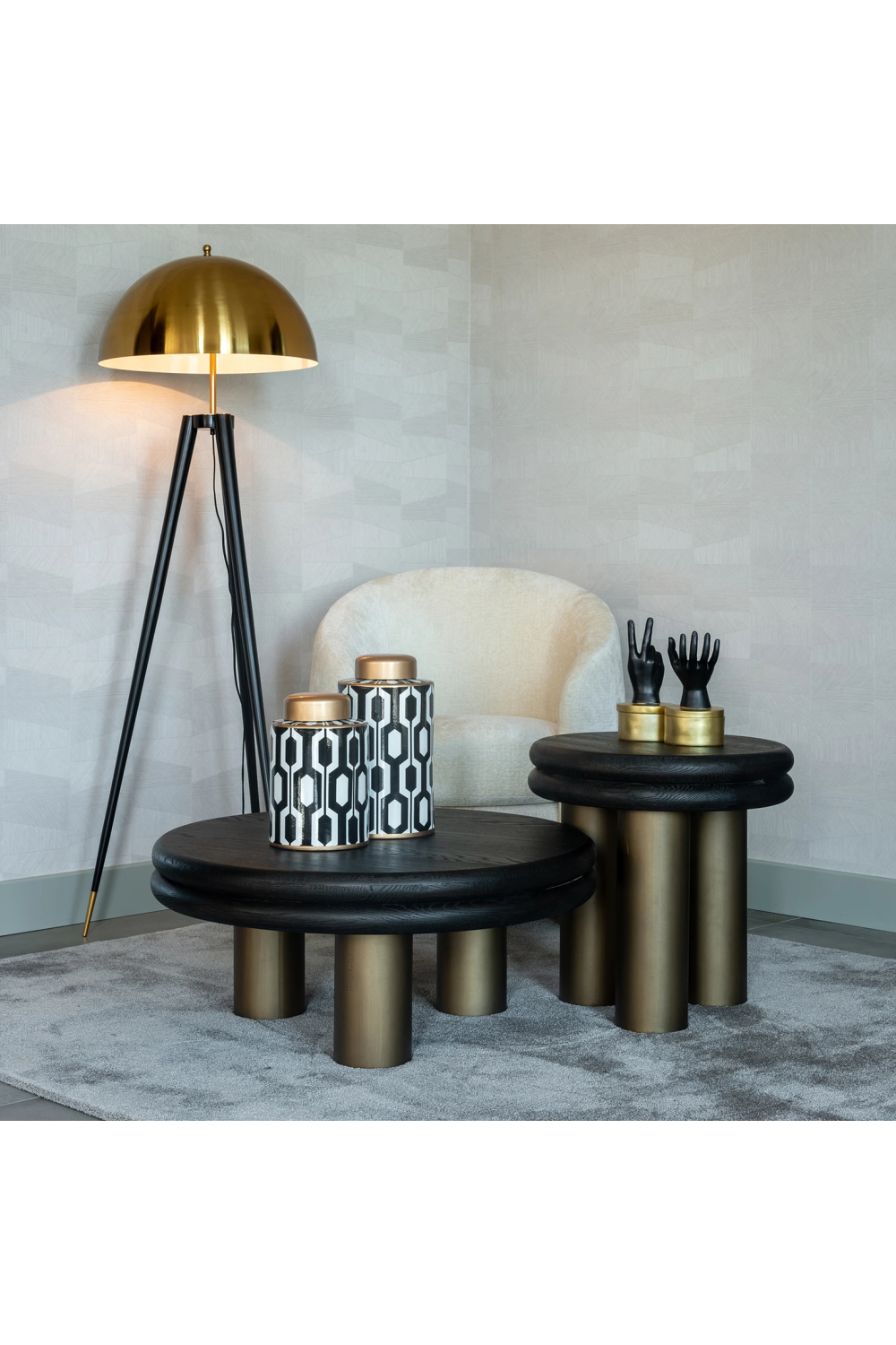   Metal Tripod Coffee Table | Oroa.com
