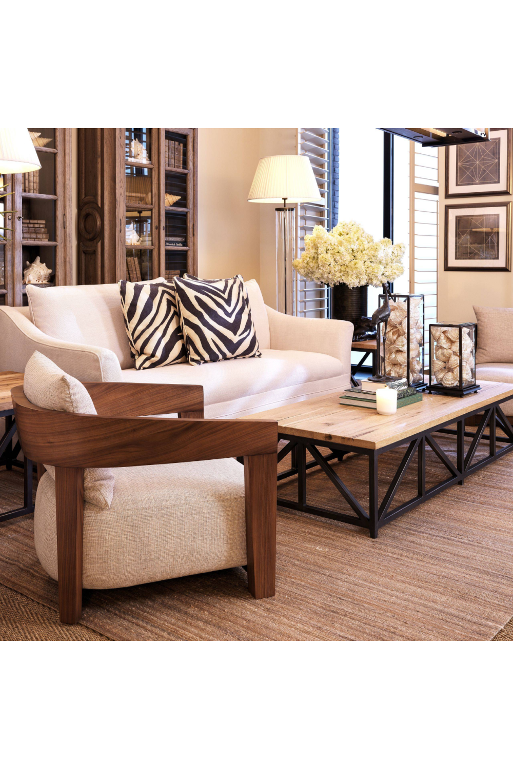 Wooden Frame Retro Armchair | Eichholtz Rubautelli | Oroa.com