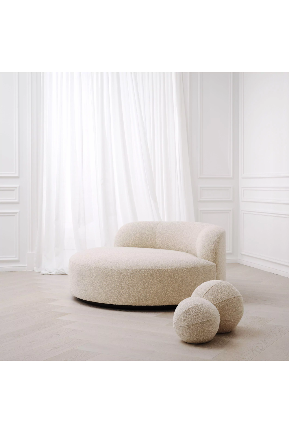 Cream Bouclé Round Sofa | Eichholtz Björn | Oroa.com