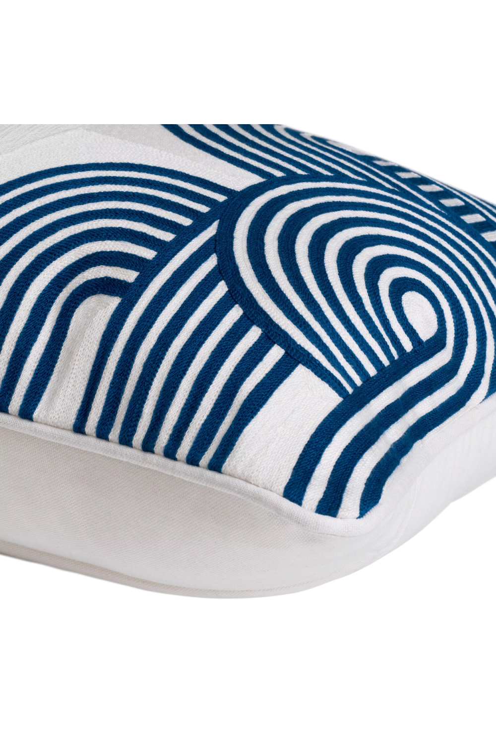 Viscose Modern Lumbar Pillow | Eichholtz Abaças | Oroa.com