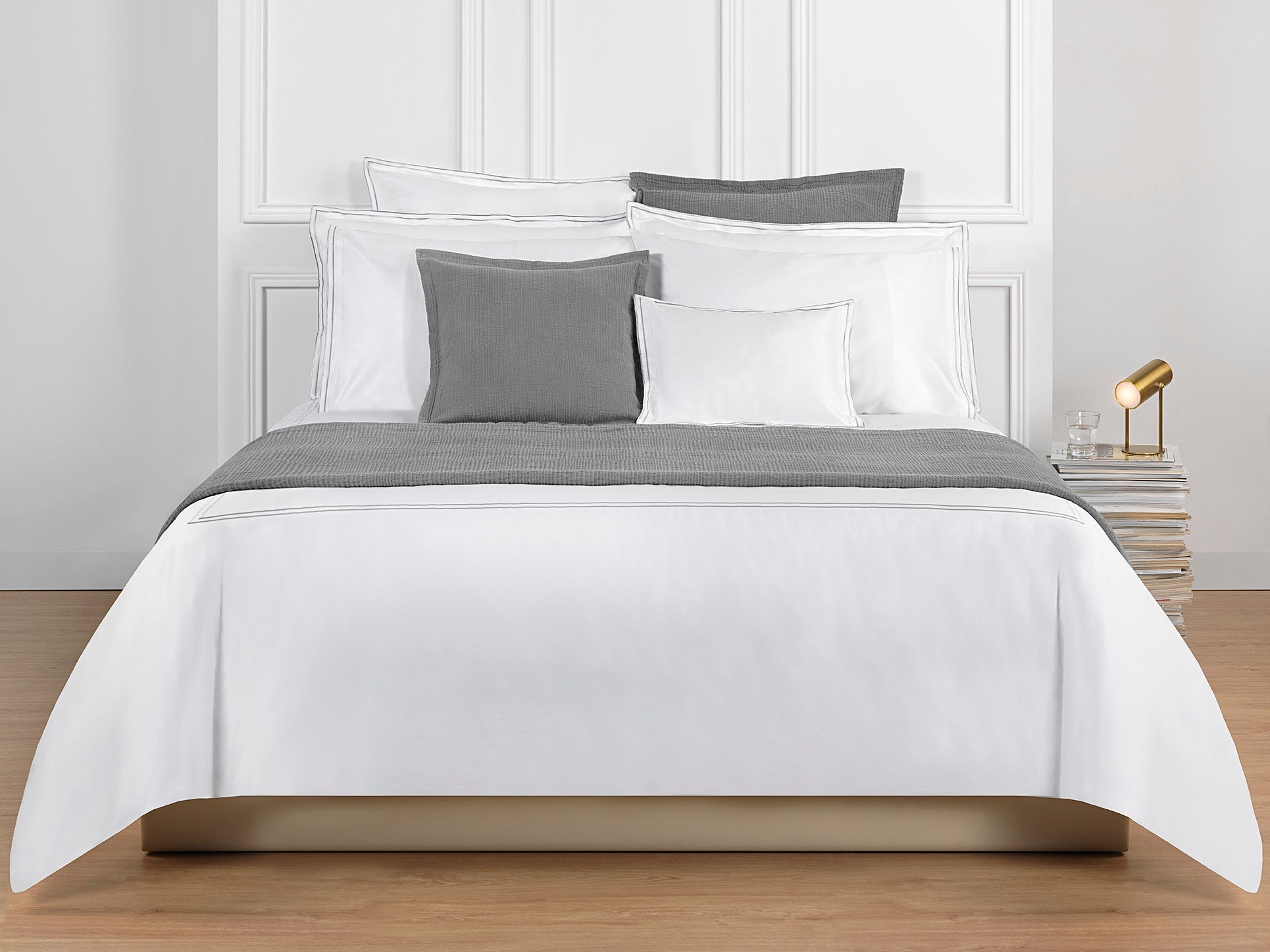 700TC Sateen Duvet Cover | Amalia Home Sereno | Oroa.com