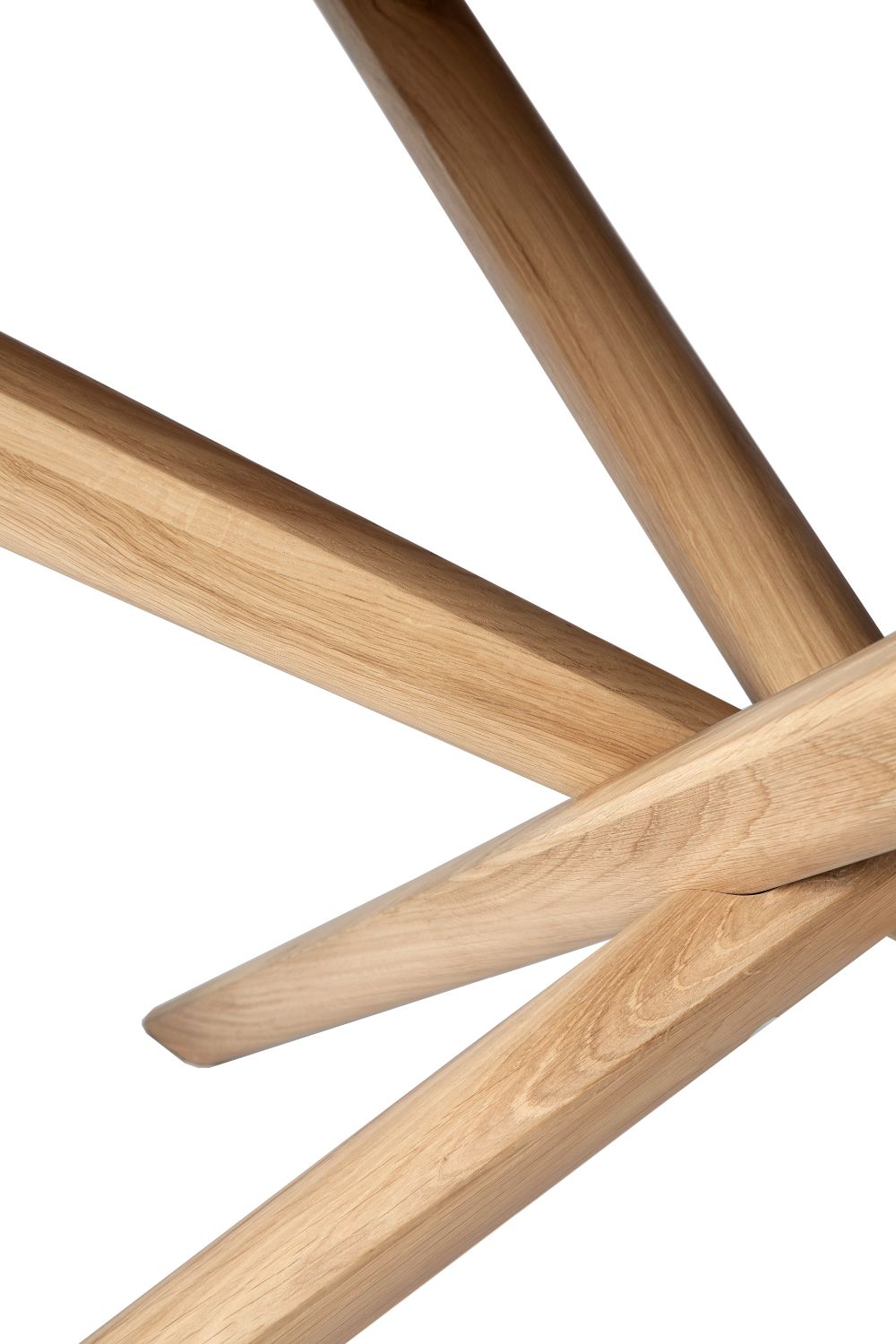 Round Dining Table | Ethnicraft Mikado | OROA