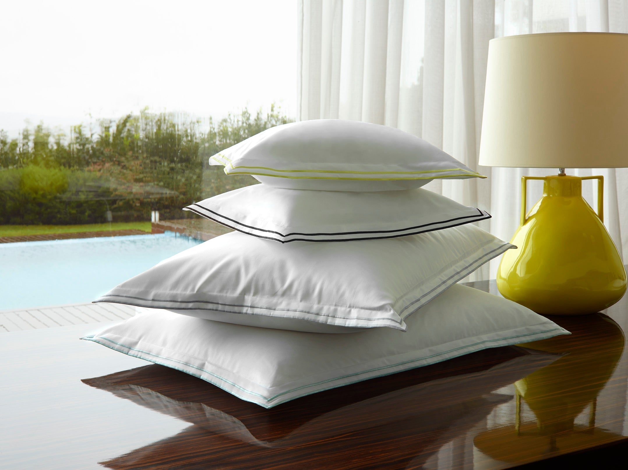 700TC Sateen Pillowcase Set | Amalia Home Sereno | Oroa.com