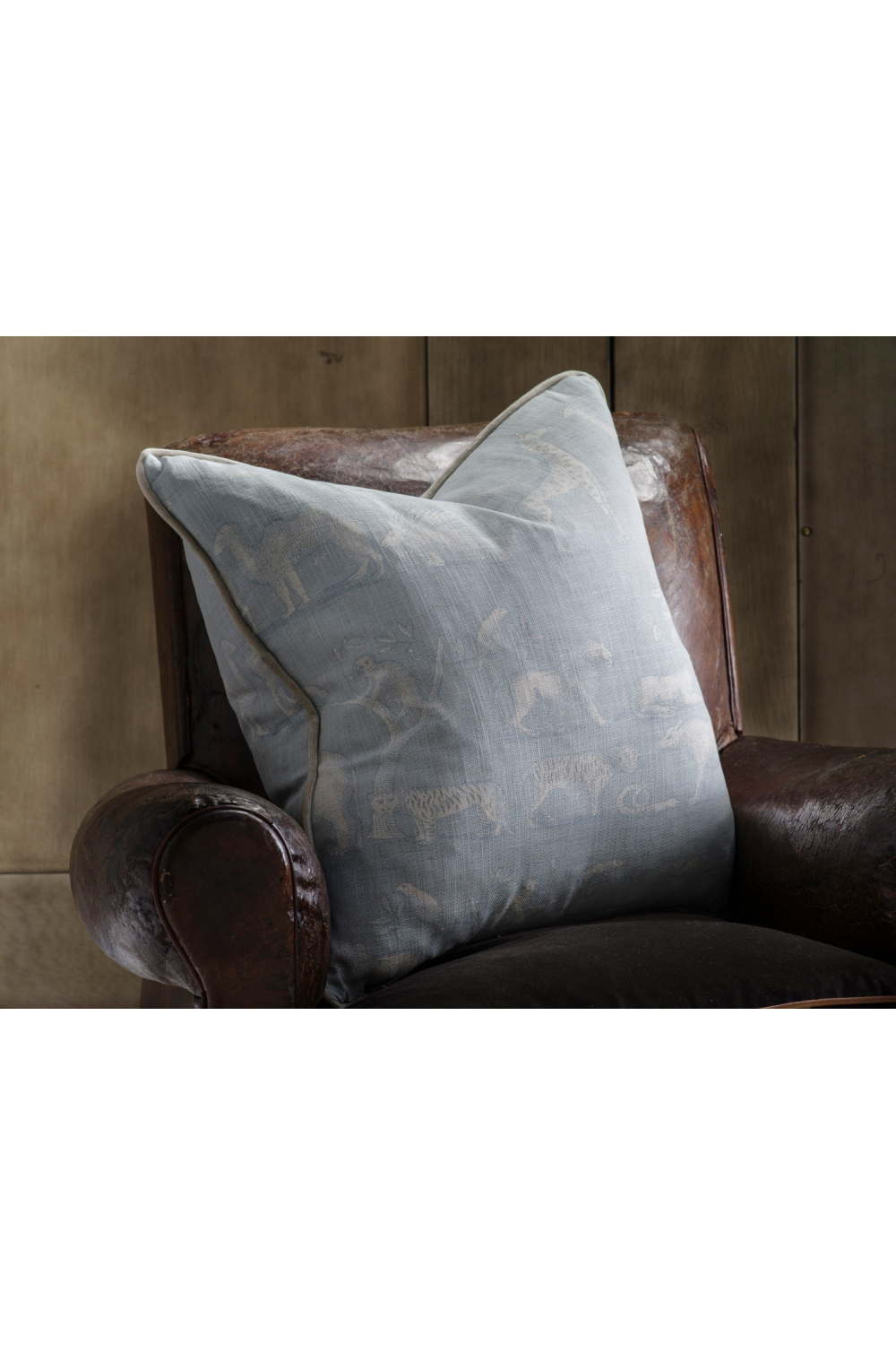 Animal Design Cushion M | Andrew Martin Kingdom  | OROA