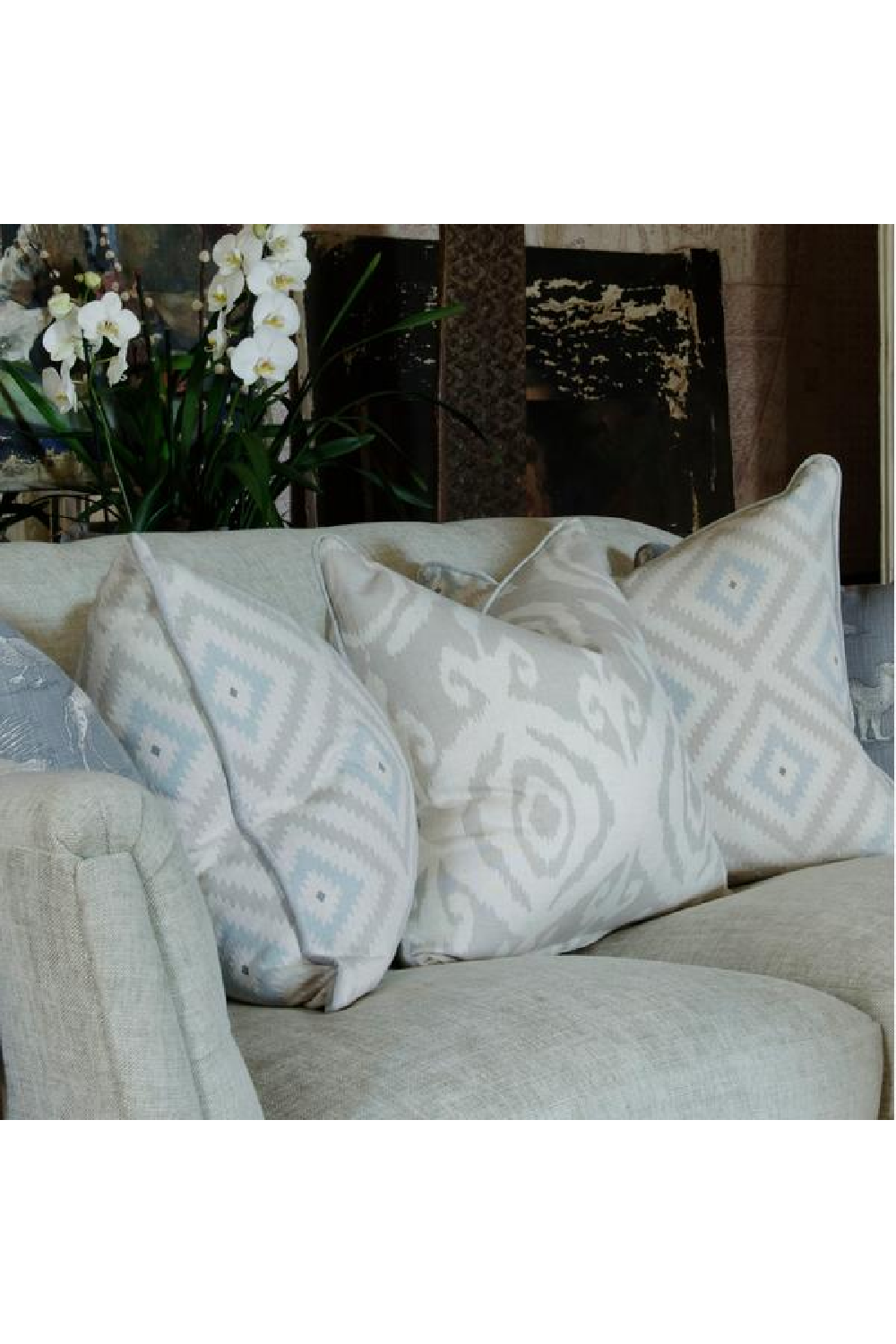 Ikat Cushion with Velvet Piping M | Andrew Martin Volcano | OROA