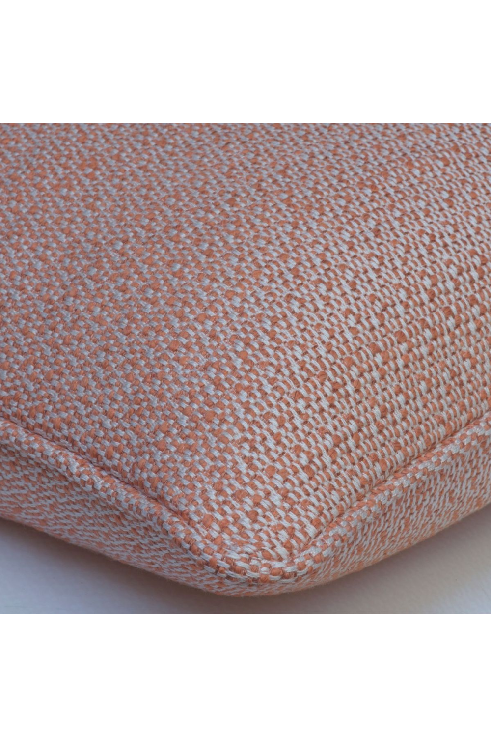 Linen Weave Cushion | Andrew Martin Ravello | Oroa.com