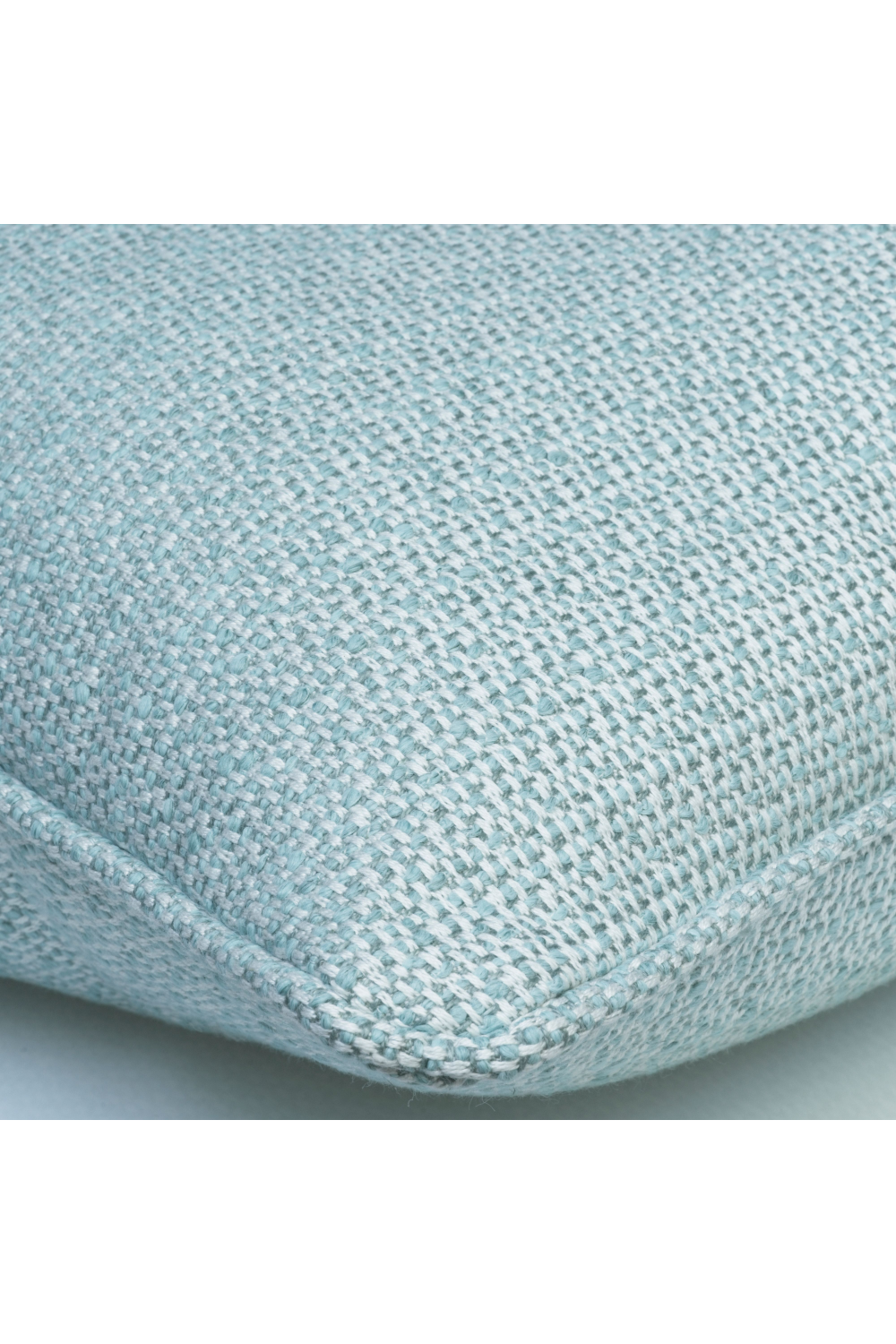 Linen Weave Cushion | Andrew Martin Ravello | Oroa.com