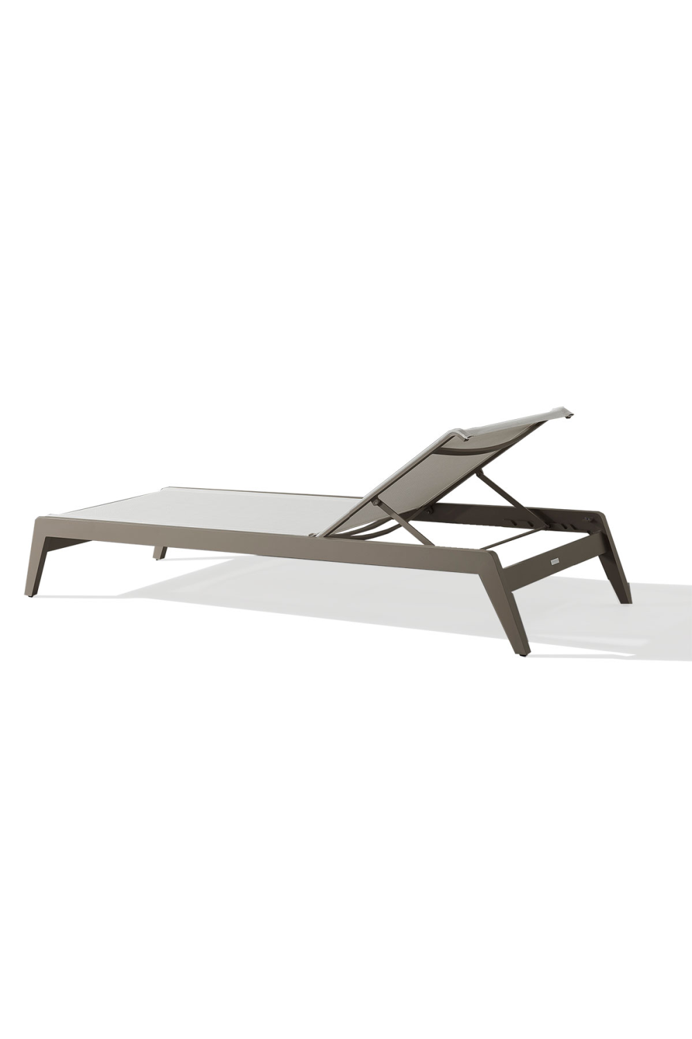 Graphite Outdoor Sun Lounger | Andrew Martin Harlyn | OROA