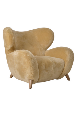 Sheepskin Modern Lounge Chair | Andrew Martin Manx | Oroa.com